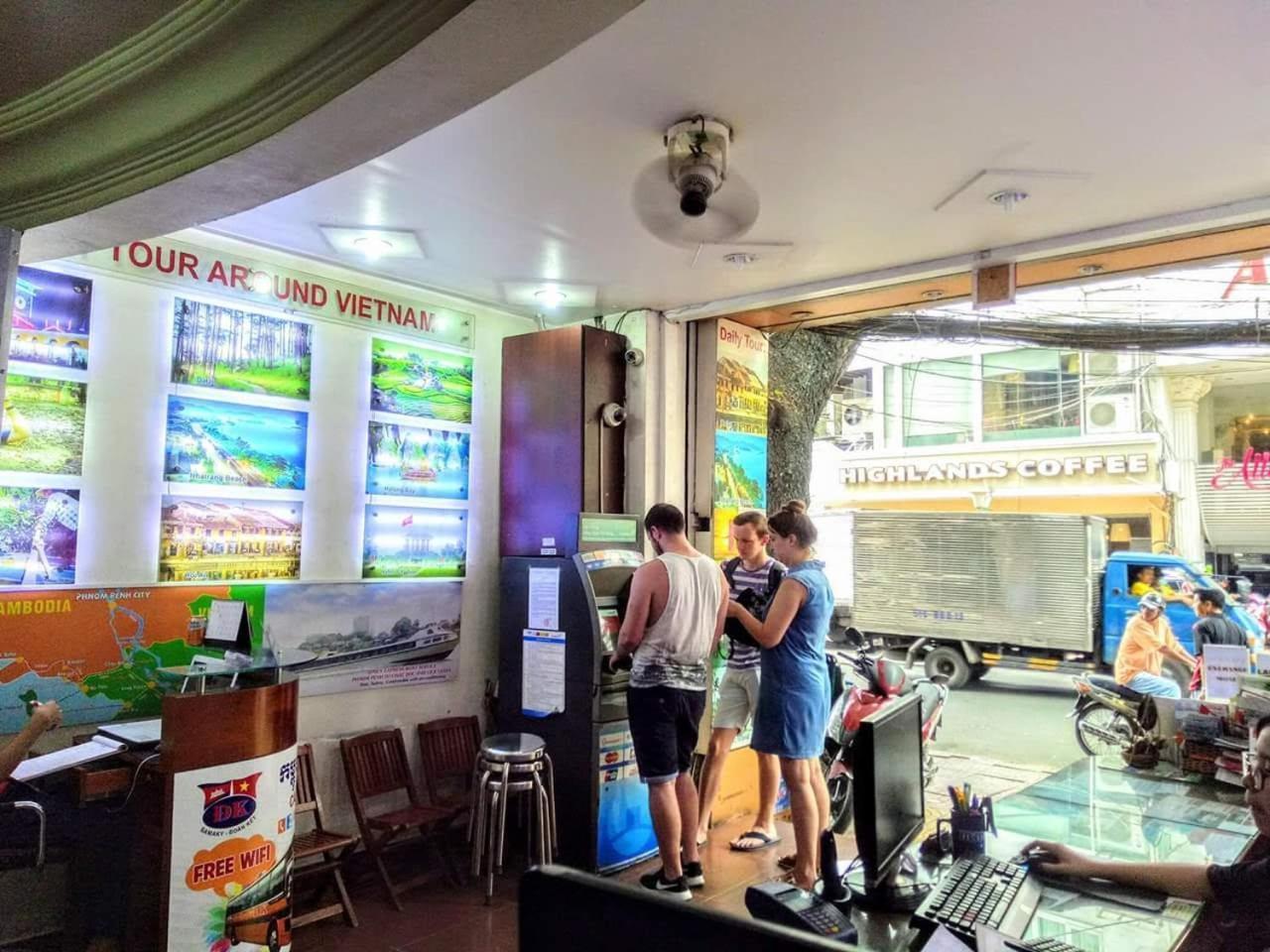 Vinh Hostel ホーチミン市 エクステリア 写真